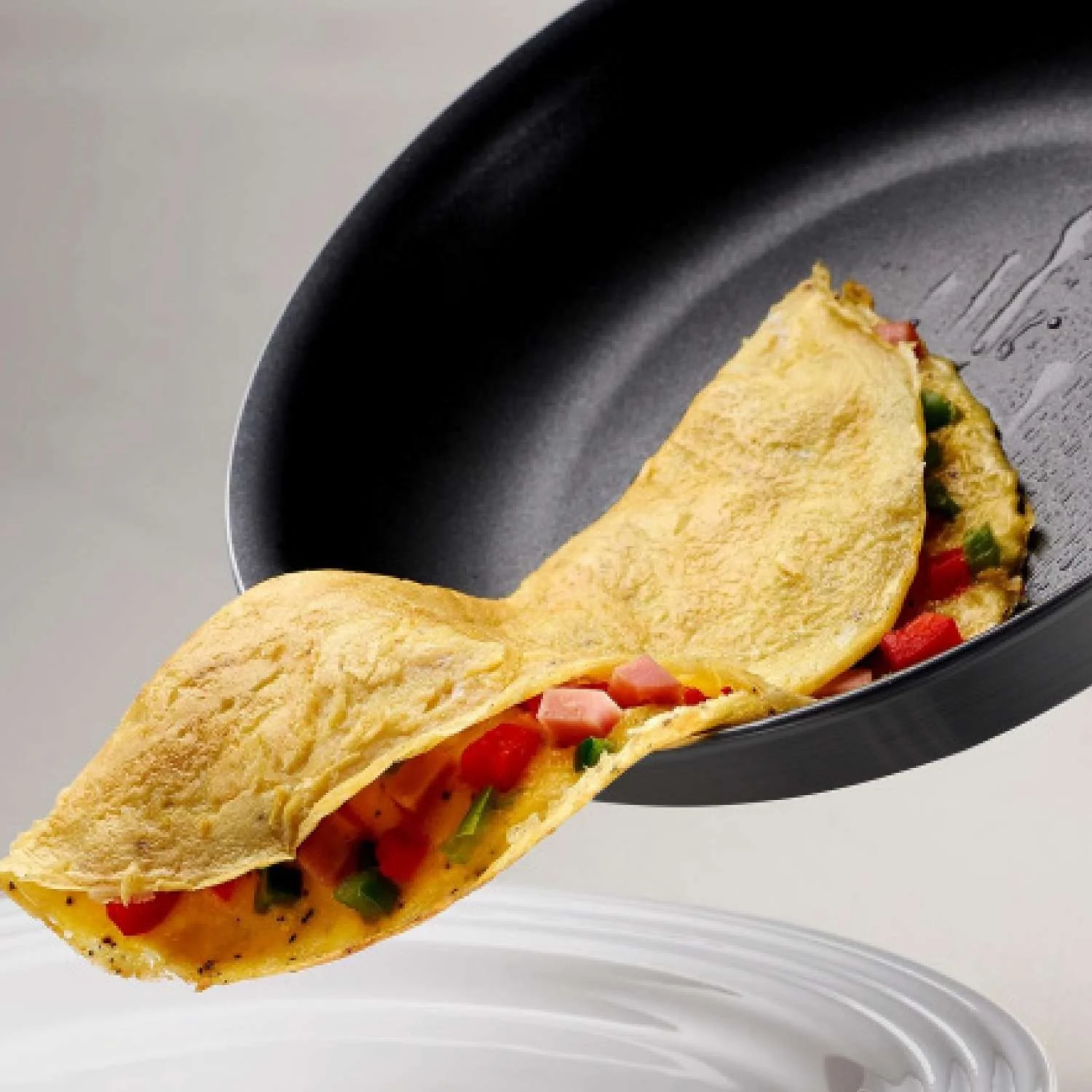 Tramontina 2 Pcs. Hard Anodised Ceramic Non-Stick Frying Pan Set - Image 9
