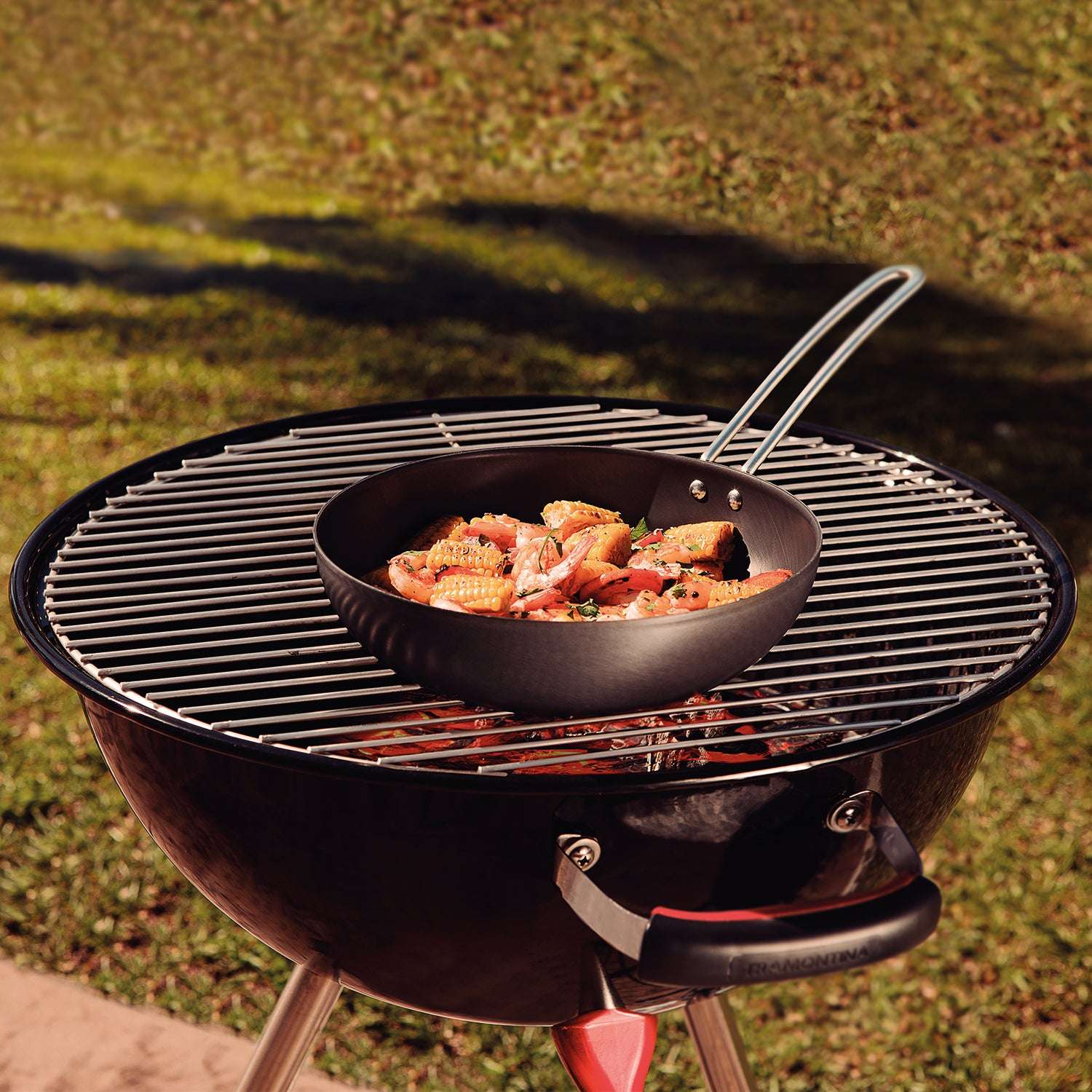 Tramontina Anodised Aluminium Barbecue Wok 24 cm - 2.2l - Image 3