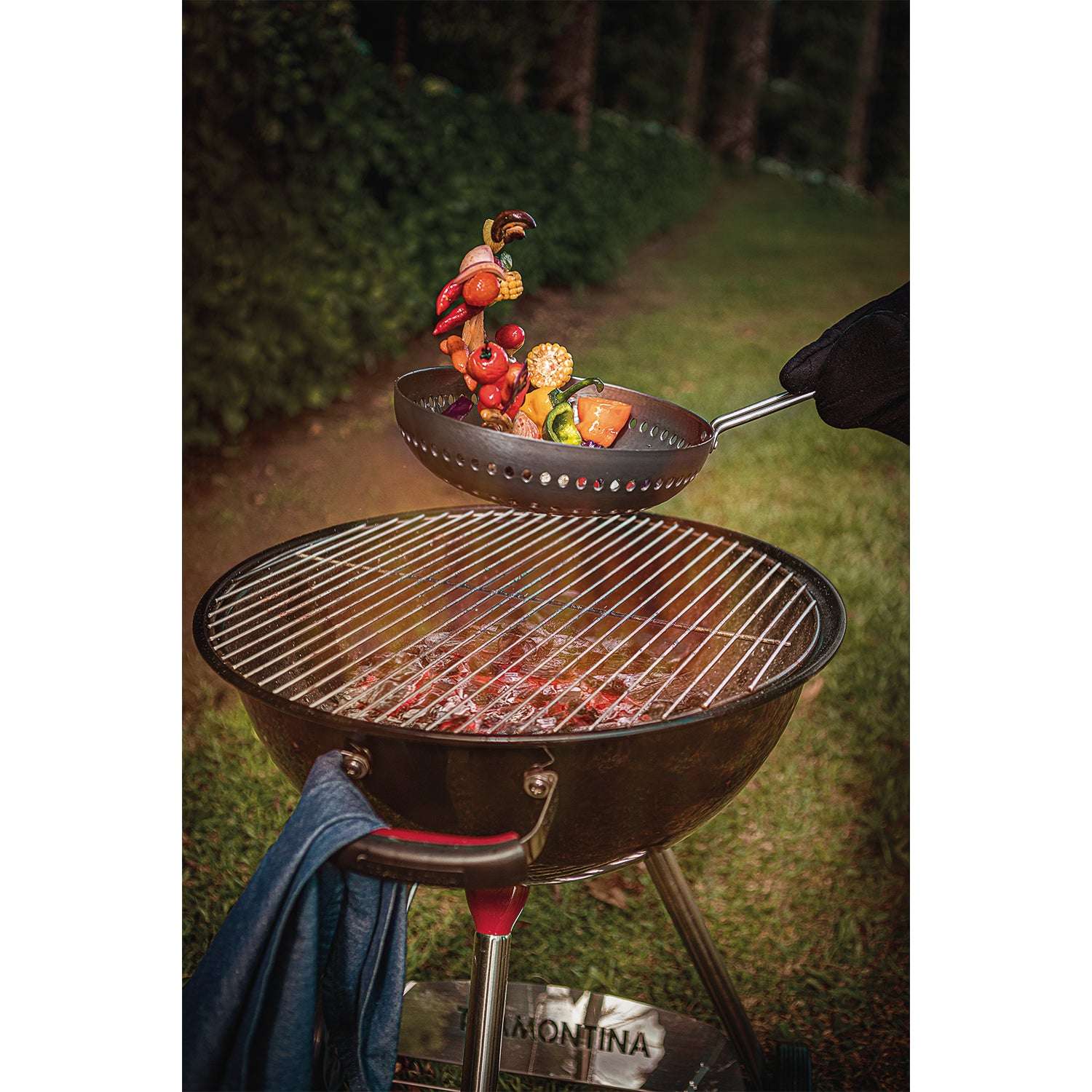 Tramontina Anodised Aluminium Barbecue Wok 26cm - Image 6