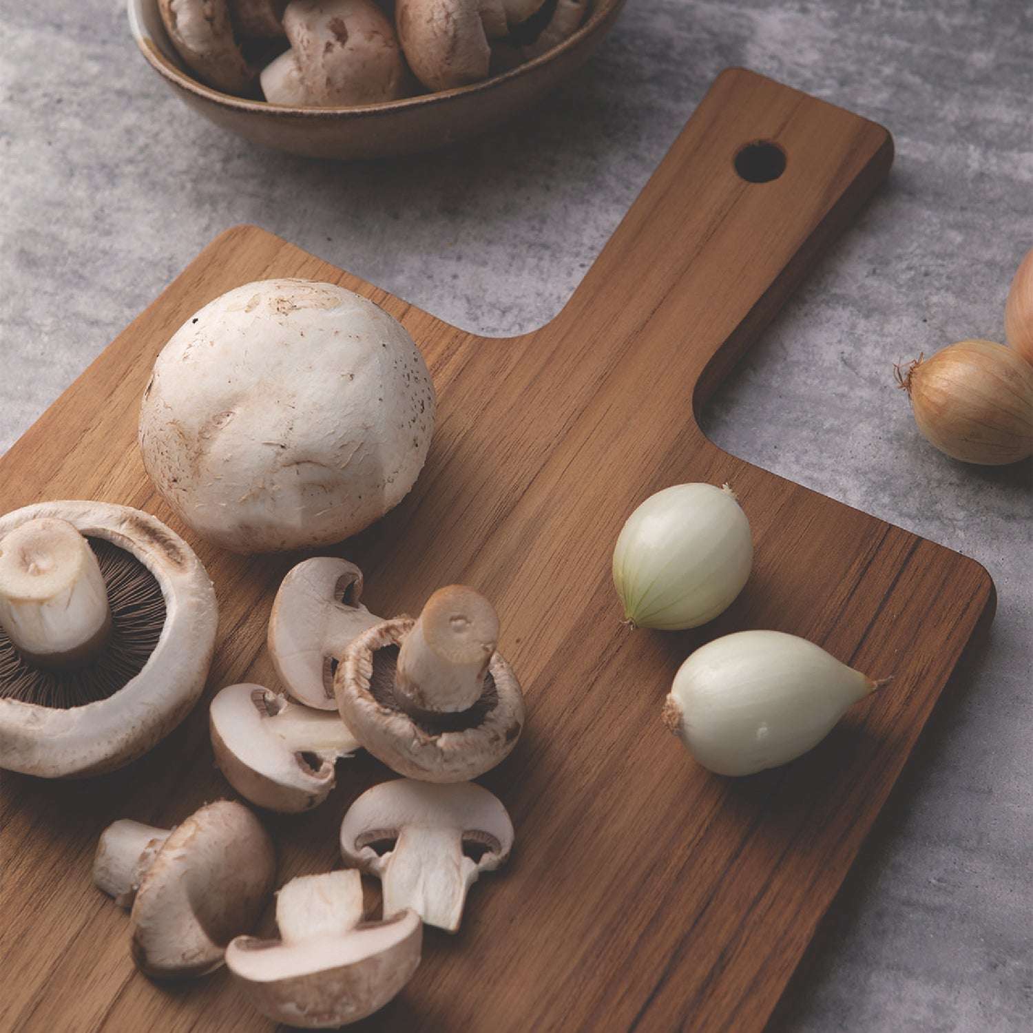 Tramontina Chopping Board 34cm x 23cm - Image 3