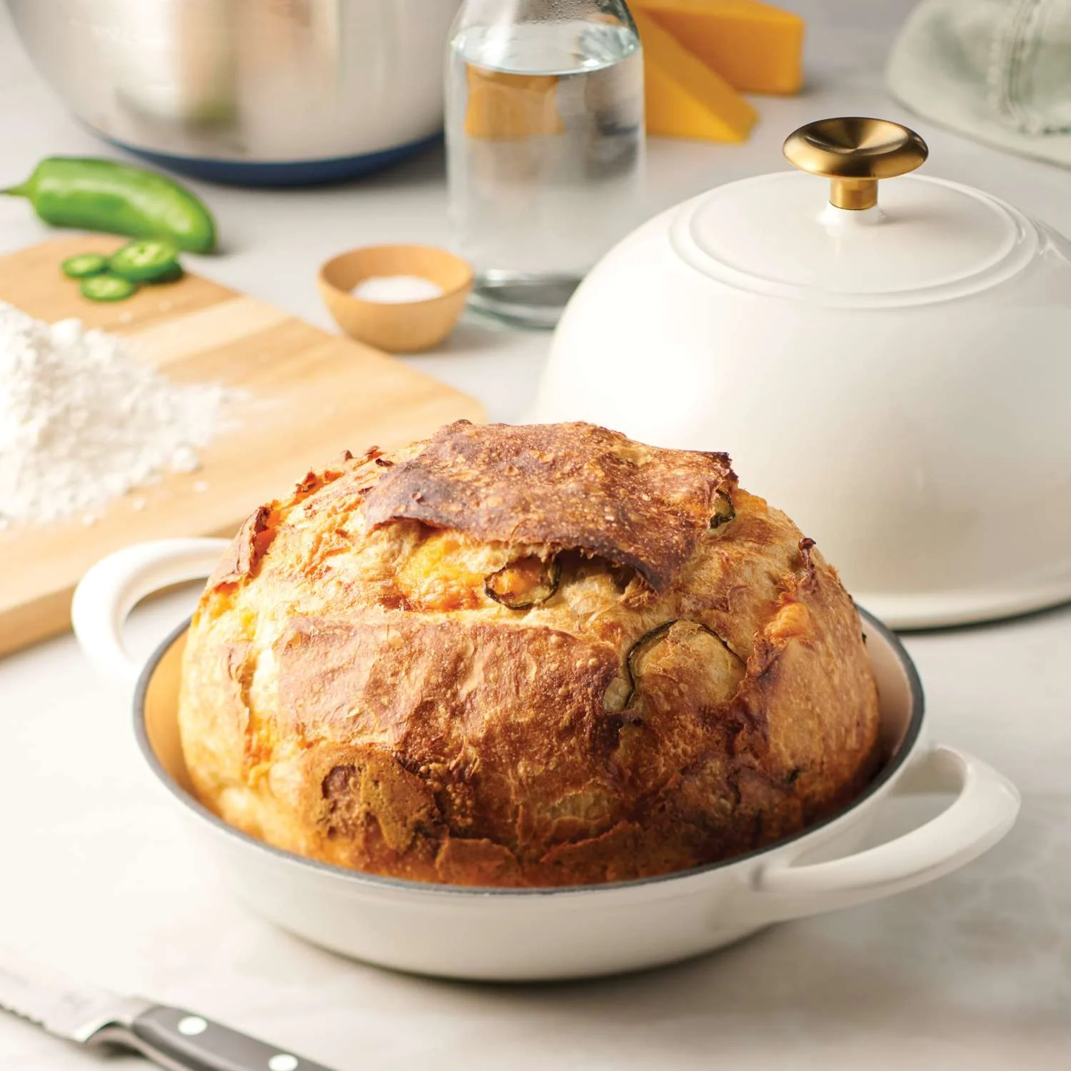 Tramontina Enamelled Cast Iron Bread Oven 24 cm (White) - Image 5