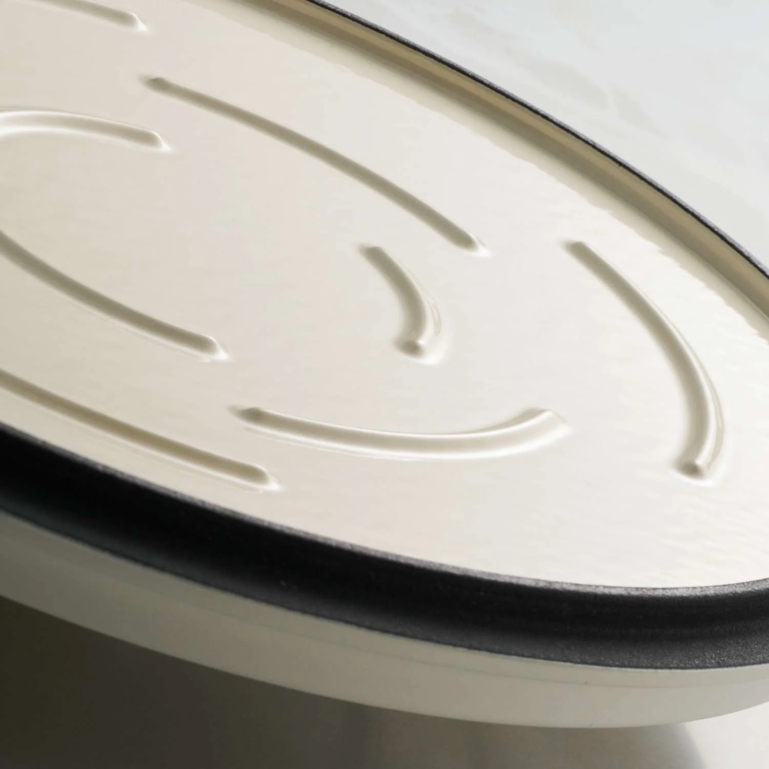 Tramontina Enamelled Cast Iron Casserole 22 cm (White) - Image 7