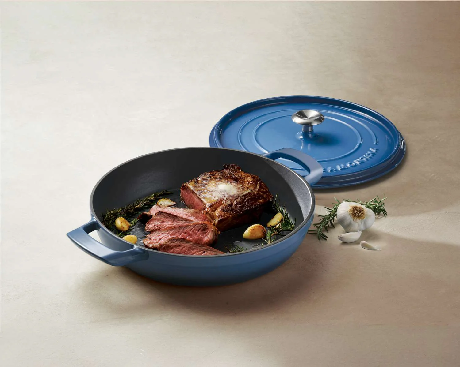 Tramontina Enamelled Cast Iron Saute Helper Handles 30 cm (Blue) - Image 8
