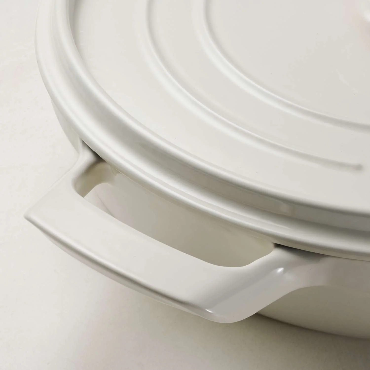 Tramontina Enamelled Cast Iron Saute Helper Handles 30 cm (White) - Image 10