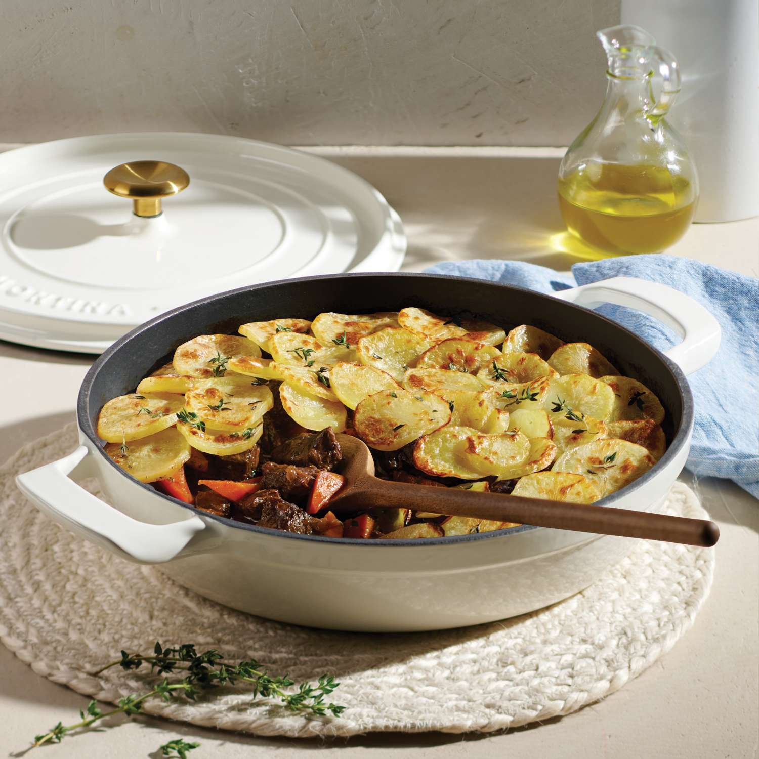 Tramontina Enamelled Cast Iron Saute Helper Handles 30 cm (White) - Image 5