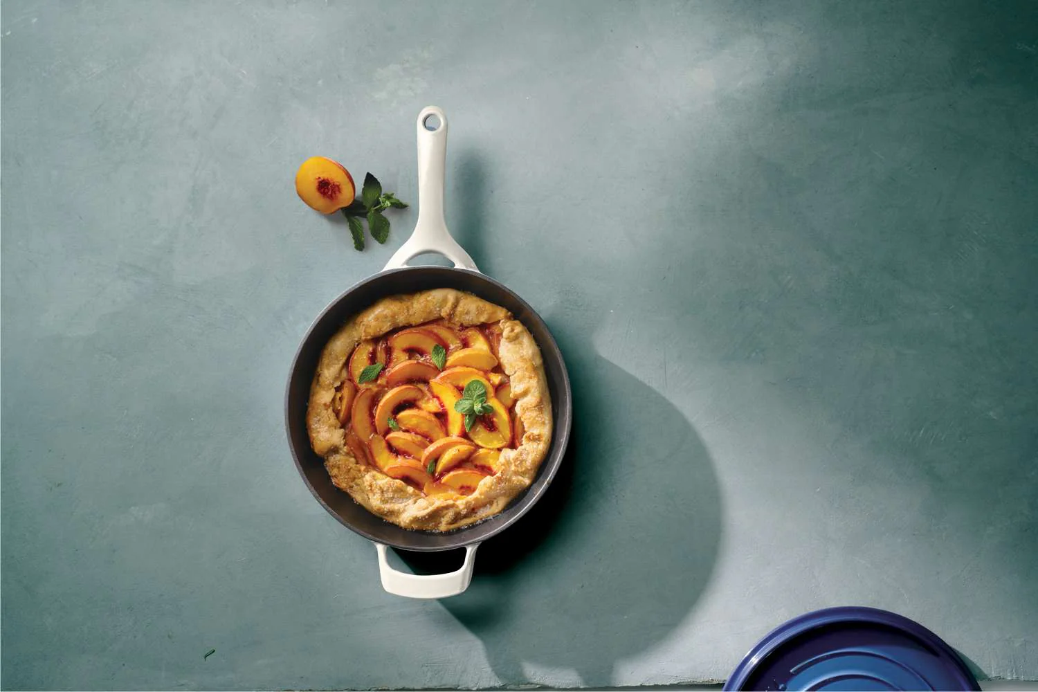 Tramontina Enamelled Cast Iron Skillet 30 cm (White) - Image 7
