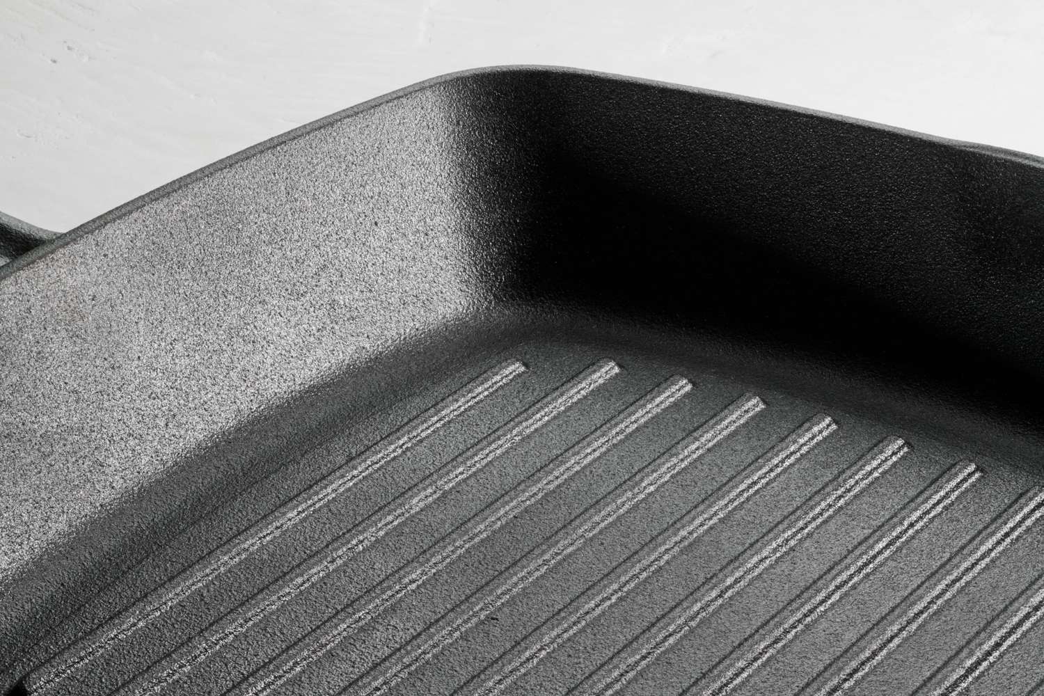 Tramontina Pre-seasoned Cast Iron Griddle Pan 27 cm - Image 3